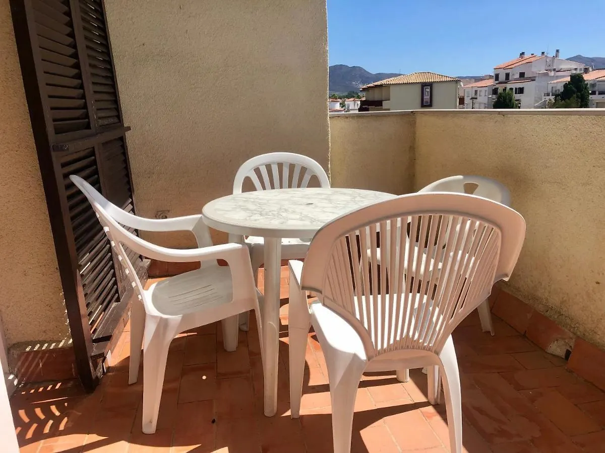 PORT SOTAVENT 2C - Apartamento en la Marina de Empuriabrava - piscina comunitaria, - parking - vistas al canal - cerca centro y playa 0*,